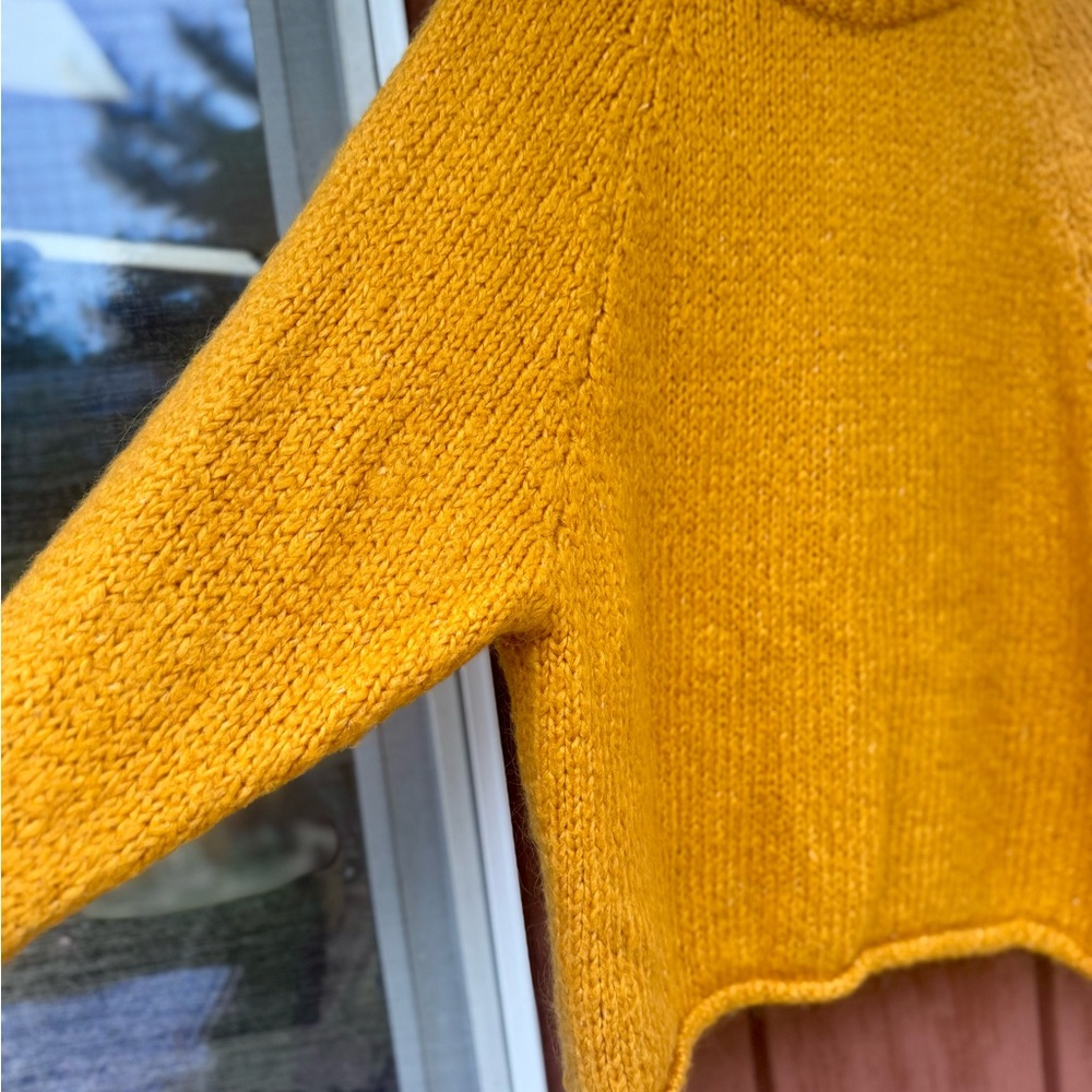 Zara Chunky Knit Sweater Golden Yellow Crewneck - Picture 9 of 11